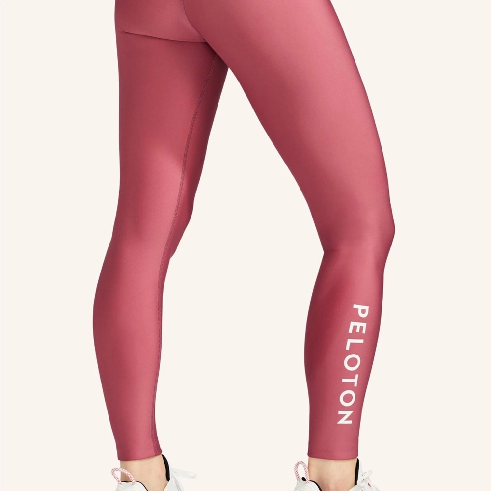 PELOTON Show Up Legging